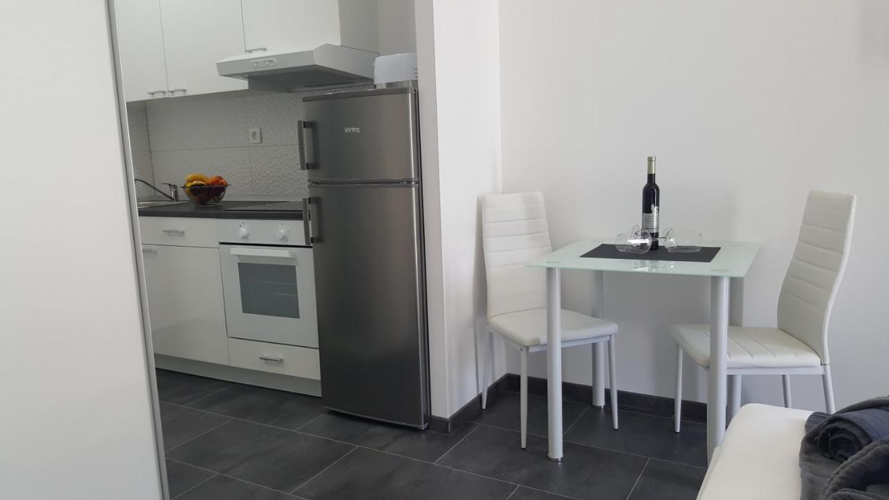 Grey House Makarska Exterior photo