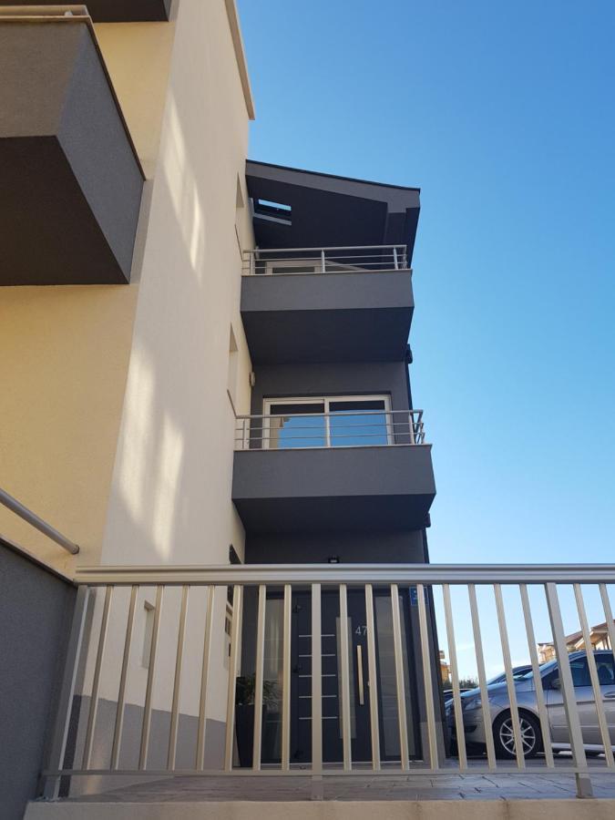 Grey House Makarska Exterior photo