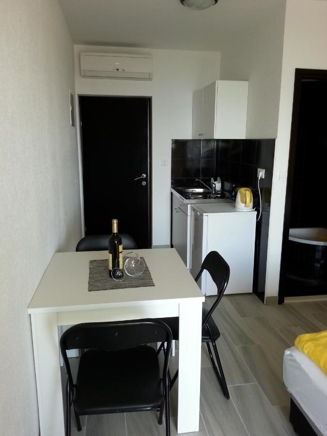 Grey House Makarska Exterior photo