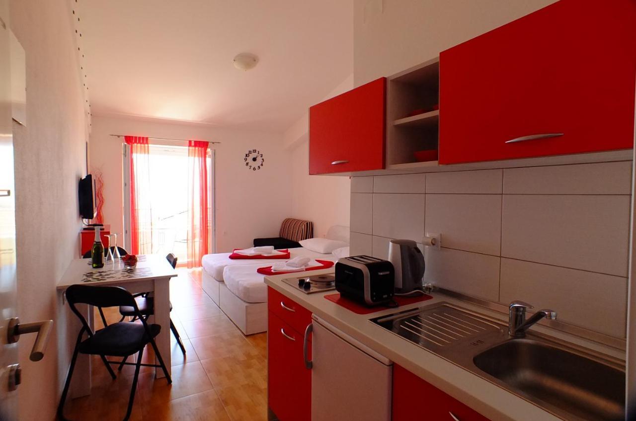 Grey House Makarska Exterior photo