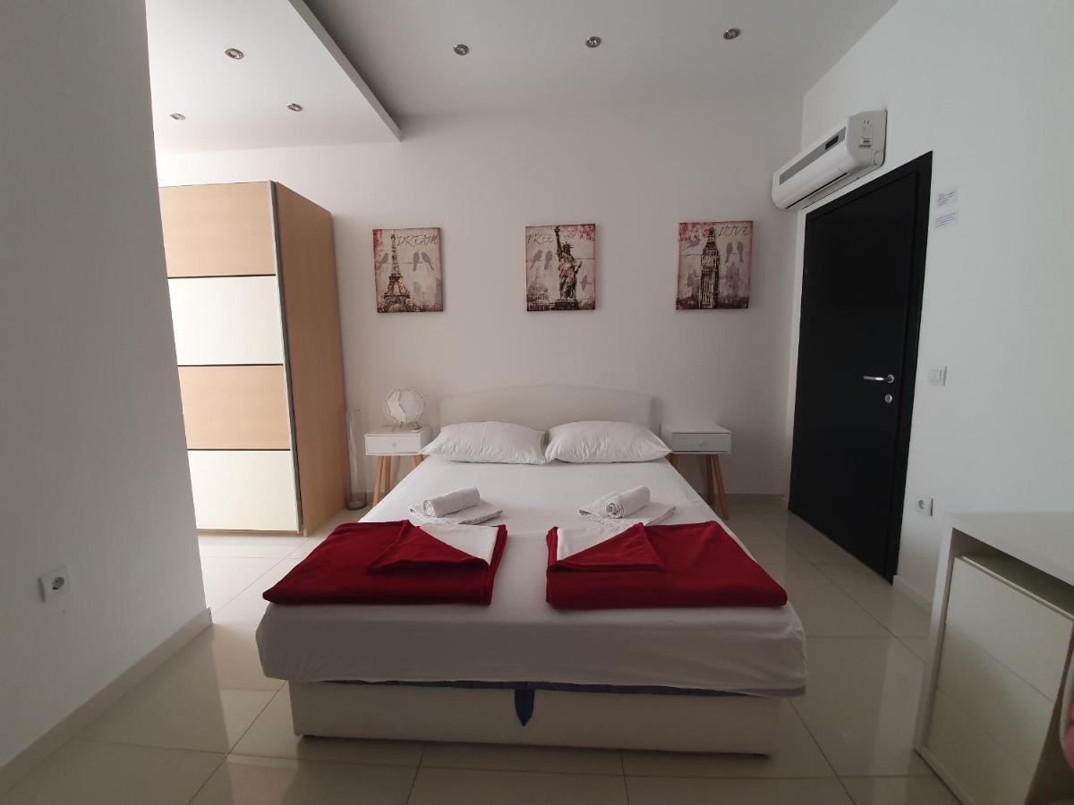 Grey House Makarska Exterior photo